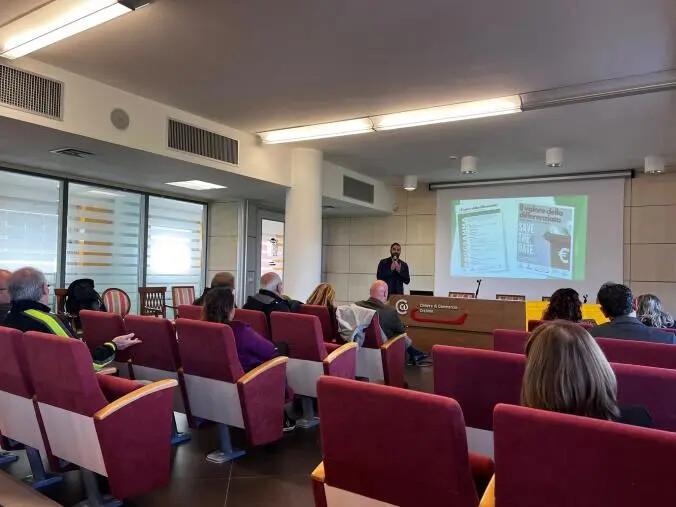 Crotone, Legambiente Calabria e Conai per promuovere “Il valore della differenziata” images Crotone, Legambiente Calabria e Conai per promuovere “Il valore della differenziata”