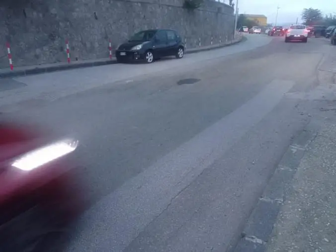 Catanzaro, viale dei Normanni percorribile oggi e domani a senso unico a salire 