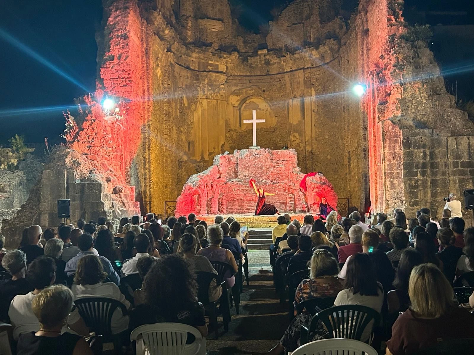 Grande successo per “Medea” al Polo Museale di Soriano Calabro