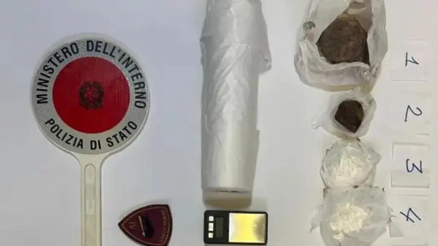 images Crotone, detenzione e spaccio di sostanze stupefacenti: arrestato un 34enne