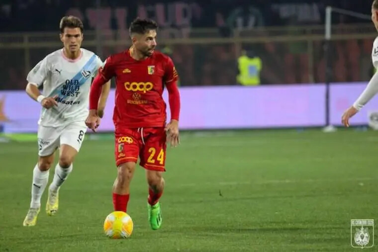 images Doppia seduta dei giallorossi in vista della gara esterna con lo Spezia. Grossa multa al Palermo