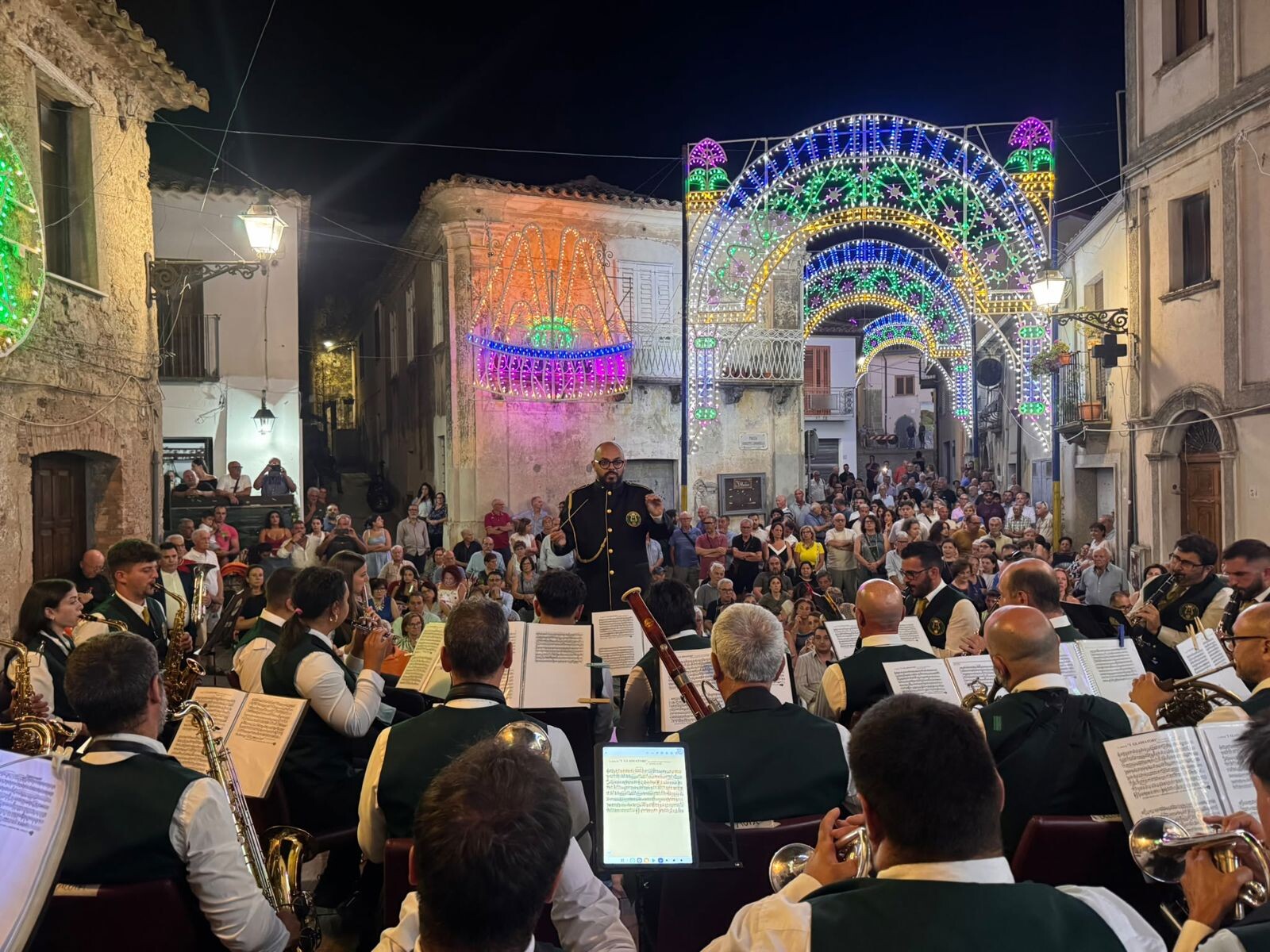 Montauro festeggia San Pantaleone: protagonista la storica Banda Musicale "Cuccarini" images Montauro festeggia San Pantaleone: protagonista la storica Banda Musicale "Cuccarini"