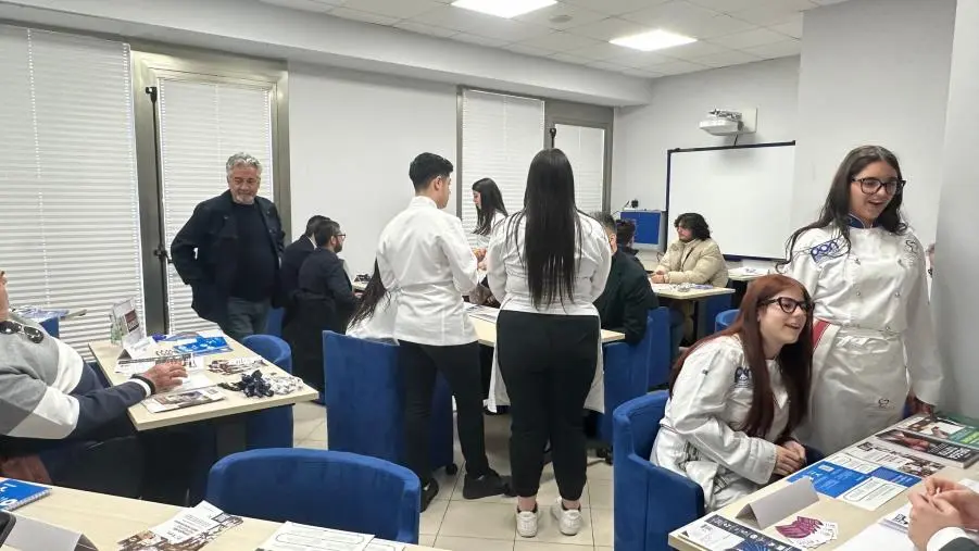 images Successo per il Talent day Fipe a Corigliano-Rossano: nuove opportunità di lavoro nei pubblici esercizi 