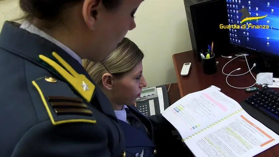 images Reati fiscali nel Reggino, sequestrati beni per 125 mila euro ad una società di Rosarno 
