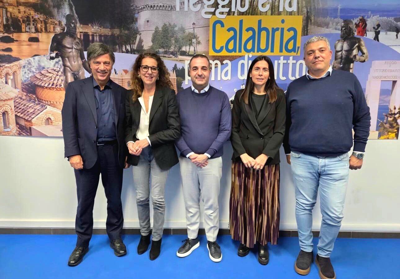 images Elezioni a Crotone e Reggio Calabria, riunione del centrodestra 