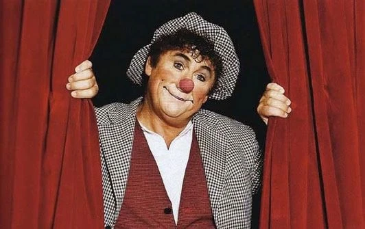 MusicAma Calabria, a Catanzaro e Lamezia arriva David Larible: l’intervista al più grande clown del mondo