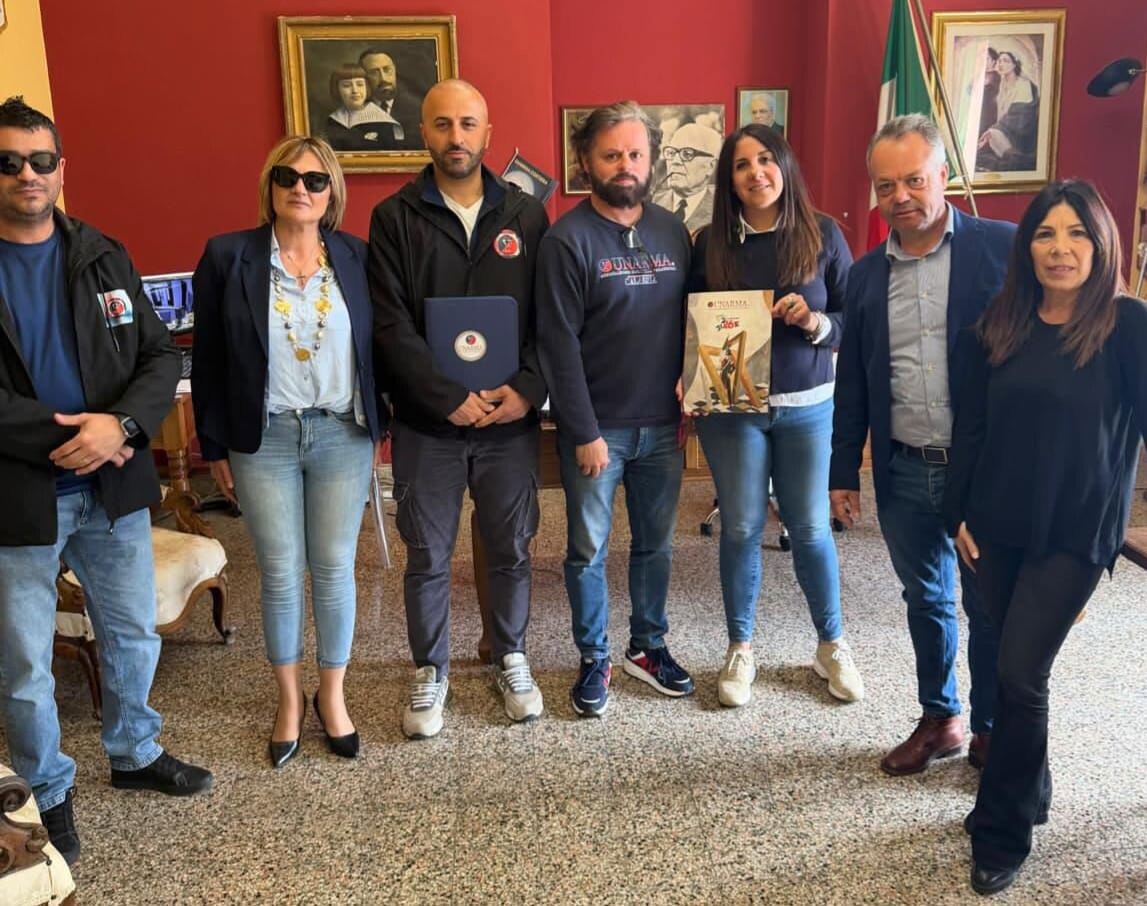 Caserma di Cetraro, non più tollerabili ritardi: Unarma va fino in
fondo images Caserma di Cetraro, non più tollerabili ritardi: Unarma va fino in
fondo