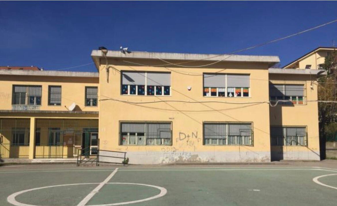 Termosifoni spenti alla scuola Don Milani di Catanzaro, Costanzo: "Inaccettabile" images Termosifoni spenti alla scuola Don Milani di Catanzaro, Costanzo: "Inaccettabile"