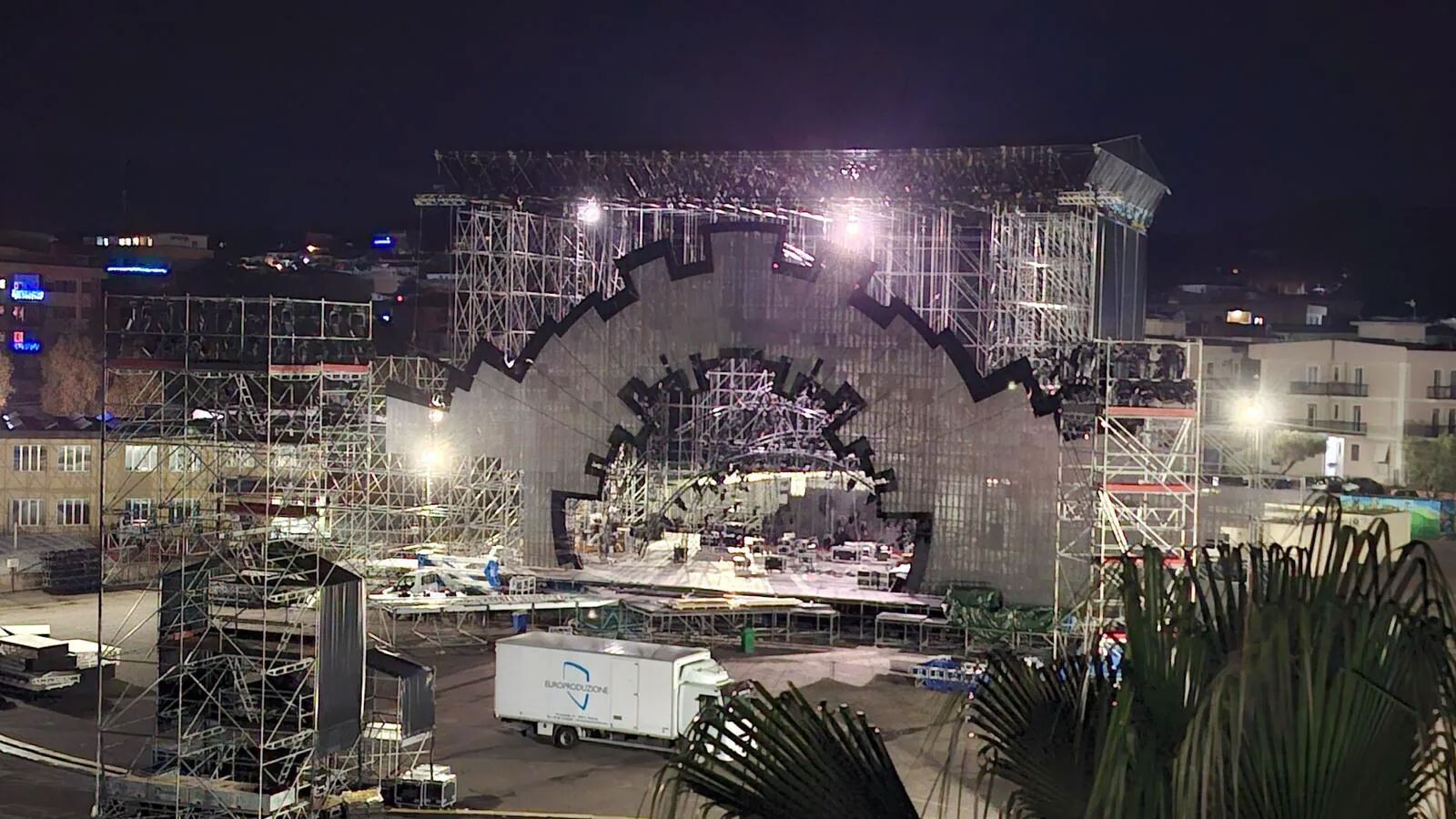 images Tutto pronto a Catanzaro per "L'Anno che verrà"