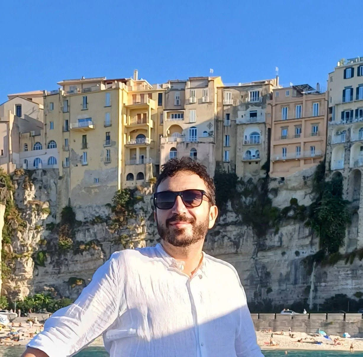 Su oltre 10mila candidati il tropeano Dario Godano è l'unico calabrese ad aver superato l'esame nazionale di Guida Turistica