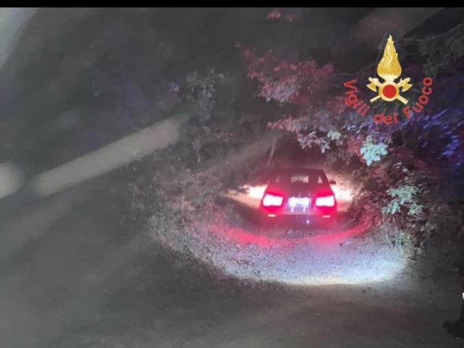 images In viaggio da Taranto verso Lamezia, sbaglia strada e si perde: giovane recuperato dai vigili del fuoco 