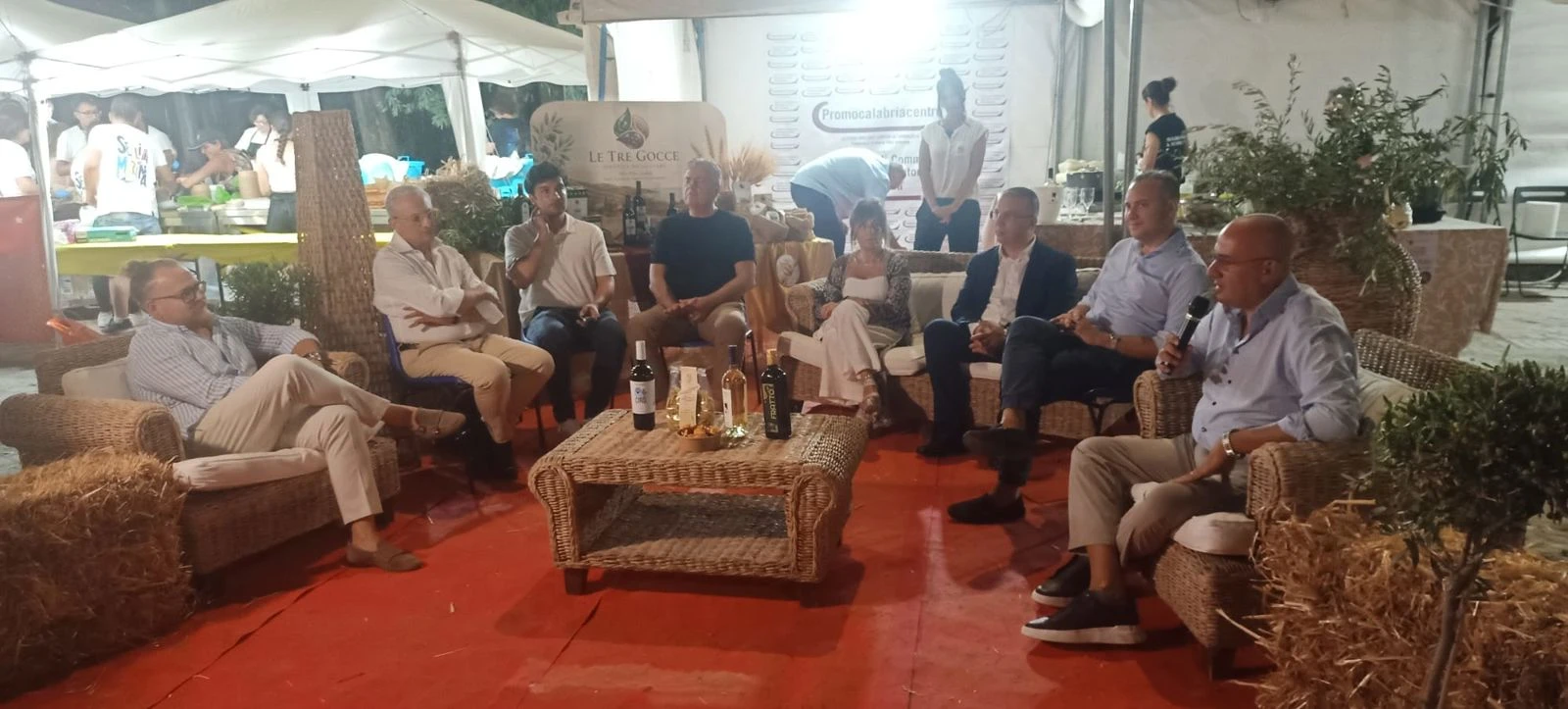 Sellia Marina, spicca l'enogastronomia con “Le tre gocce”: “Olio, vino e grano sono nostre peculiarità"