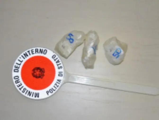 images In auto con cocaina, giovane crotonese arrestato