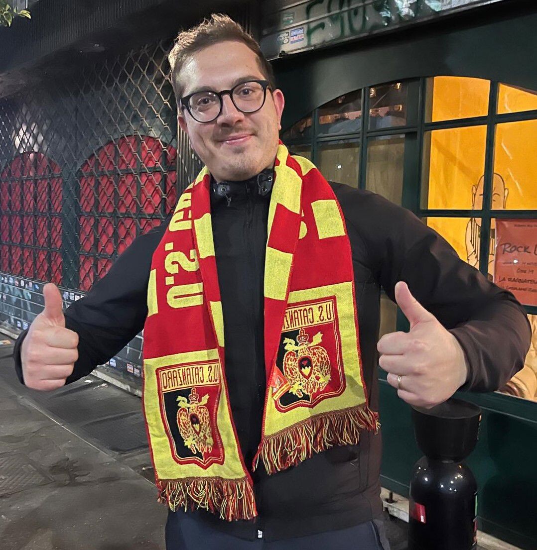 Tifosi del Catanzaro calcio pure in Molise, Giuseppe Ingratta di Agnone si è fatto coinvolgere dai tifosi giallorossi images Tifosi del Catanzaro calcio pure in Molise, Giuseppe Ingratta di Agnone si è fatto coinvolgere dai tifosi giallorossi