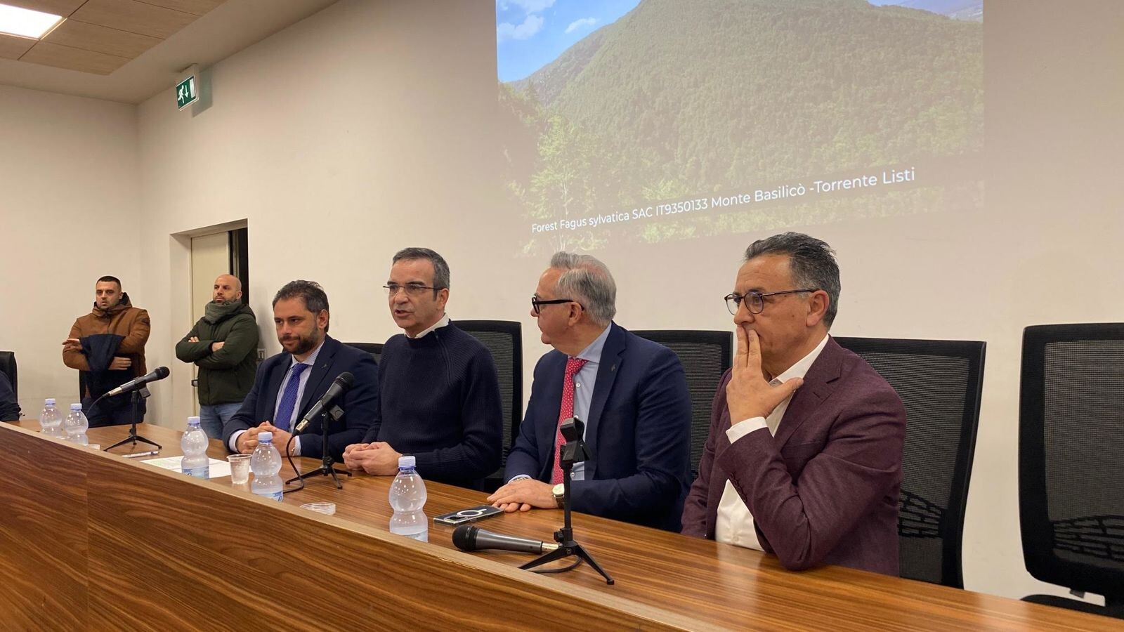 images Oltre 3 milioni per ripristinare habitat degradati: 30 associazioni ambientaliste sottoscrivono la convenzione 