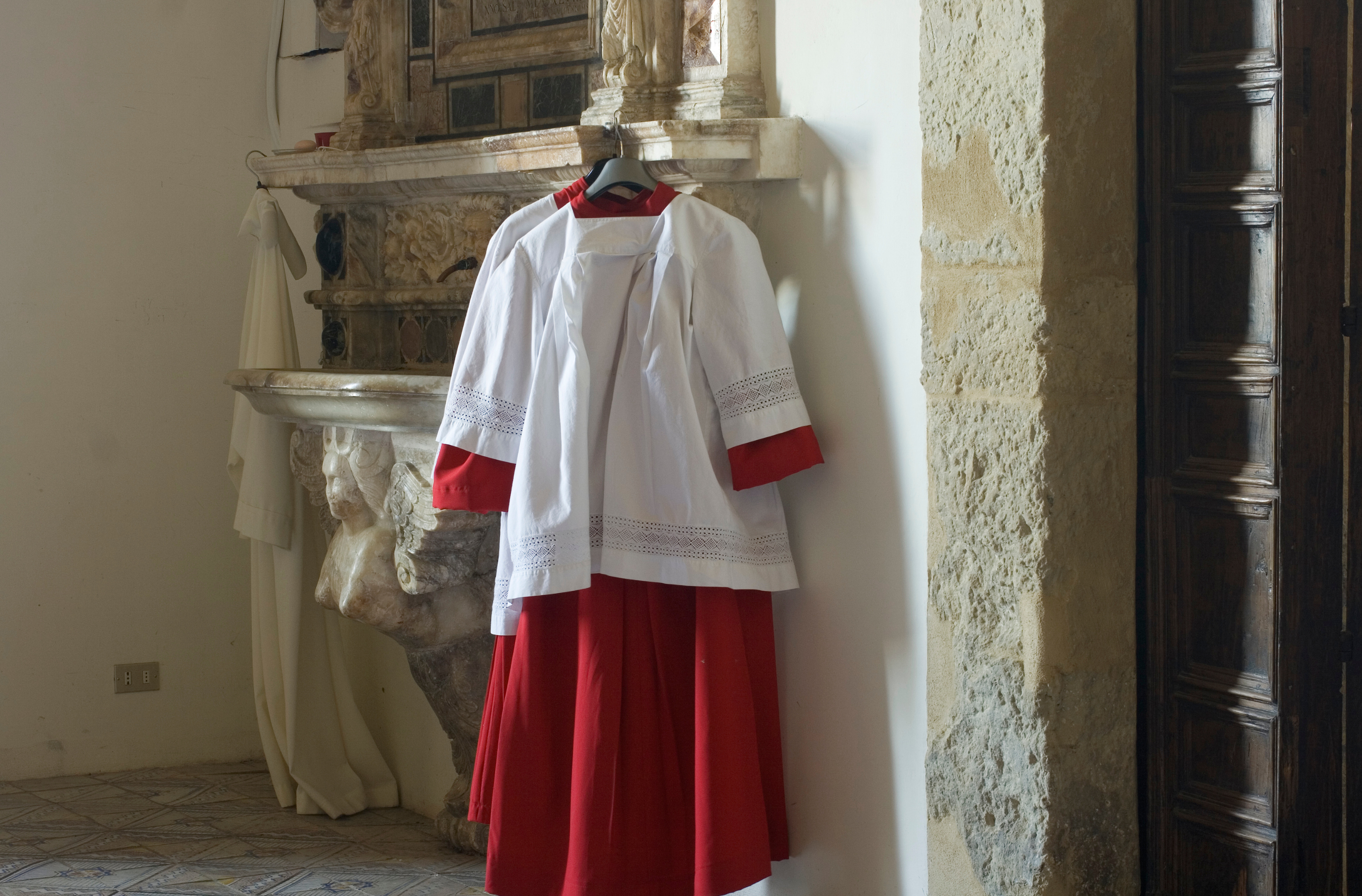 Chiesa e abusi sui minori, la Calabria tra le regioni più colpite: 51 casi e solo una condanna