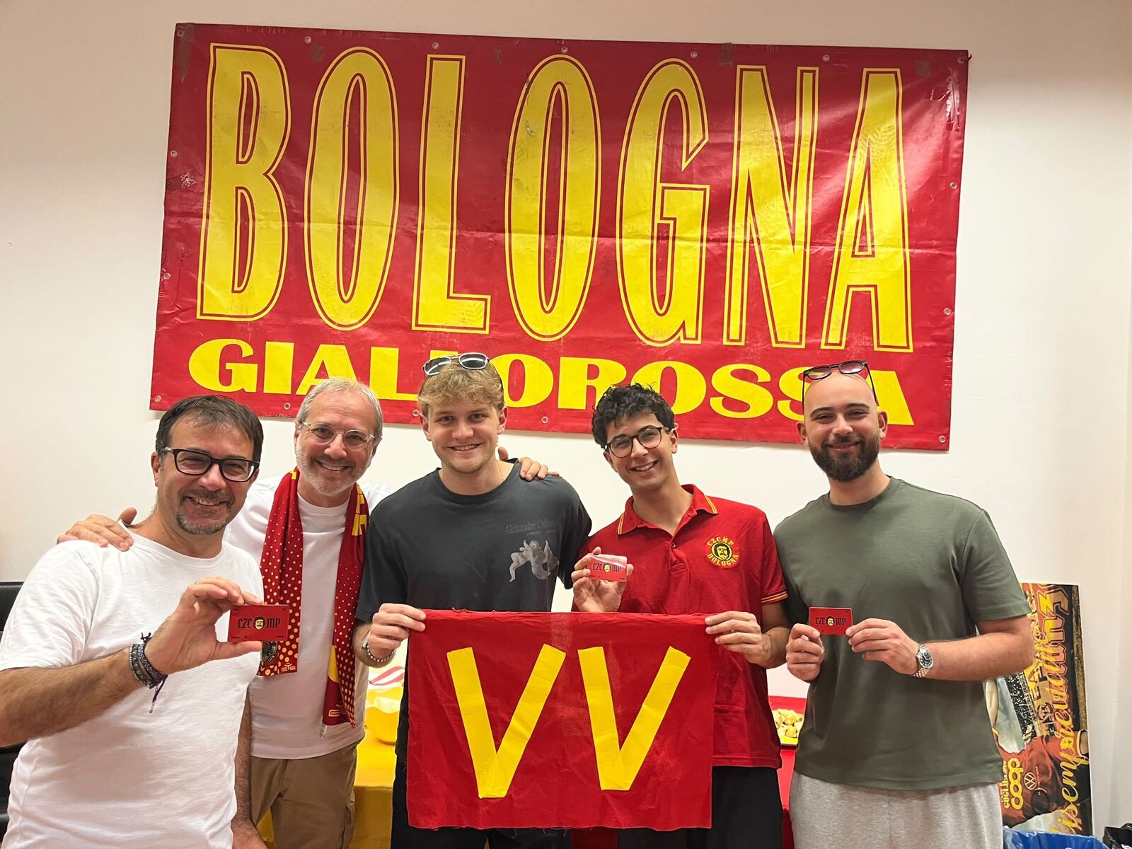 images Bologna giallorossa in festa per il tesseramento 2026/2027 del Catanzaro Club Massimo Palanca
