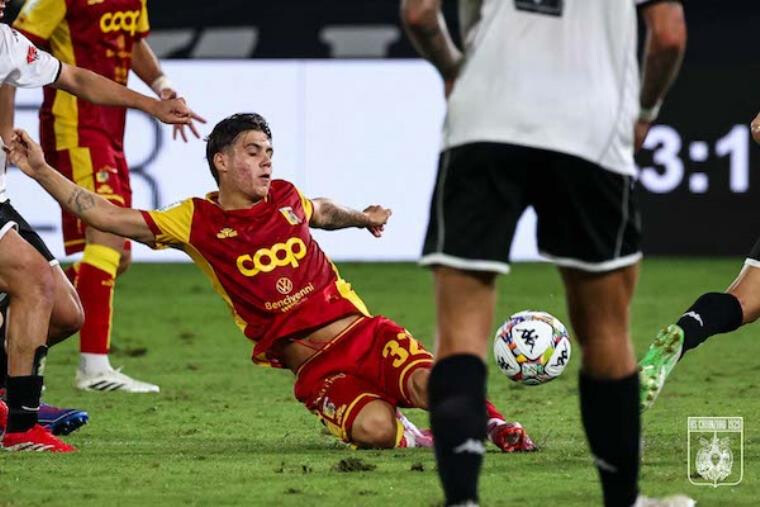 images Serie BKT, Catanzaro e Carrarese in campo alle 17.15: le formazioni ufficiali