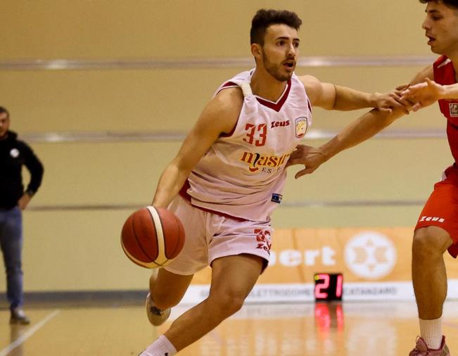 images Basket, i giallorossi si impongono a Reggio: Procopio protagonista assoluto