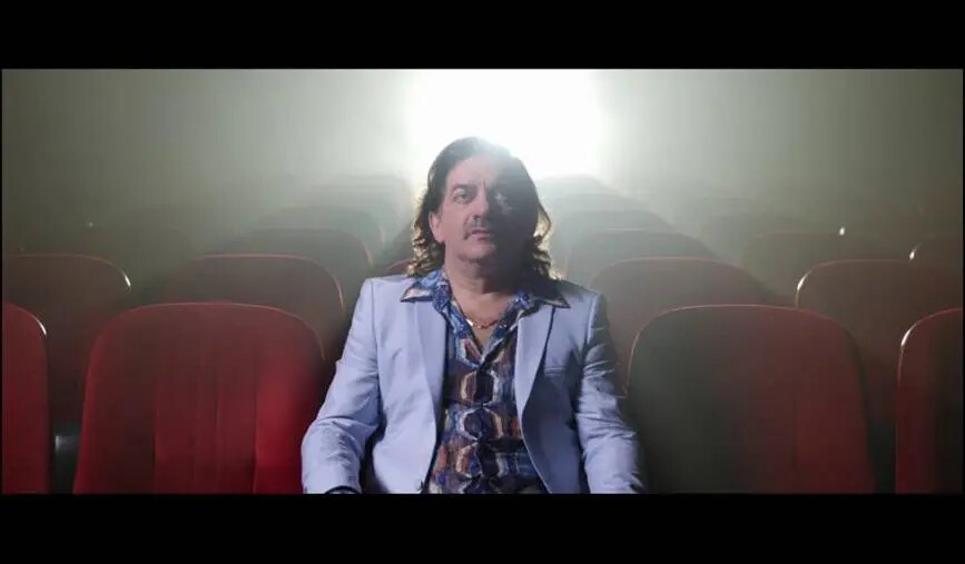 images Il nuovo videoclip di Peppe Voltarelli "Au cinema"  