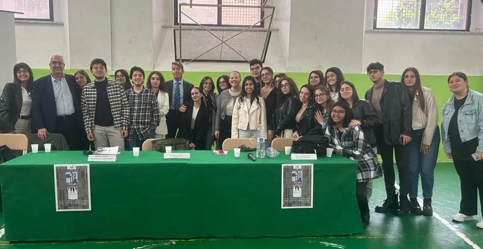 images "La seduzione della mente" chiude la rassegna Agorà all'Iis De Nobili di Catanzaro