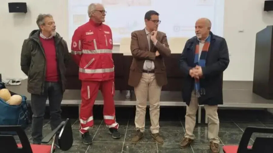 images Manovre di disostruzione su neonati, bambini e ragazzi: a lezione con la Croce Rossa a Decollatura