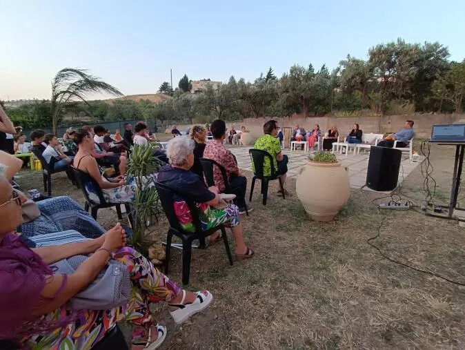 La cooperativa Giroquadro festeggia un anno di attività: dibattito su turismo e capacità di fare rete images La cooperativa Giroquadro festeggia un anno di attività: dibattito su turismo e capacità di fare rete