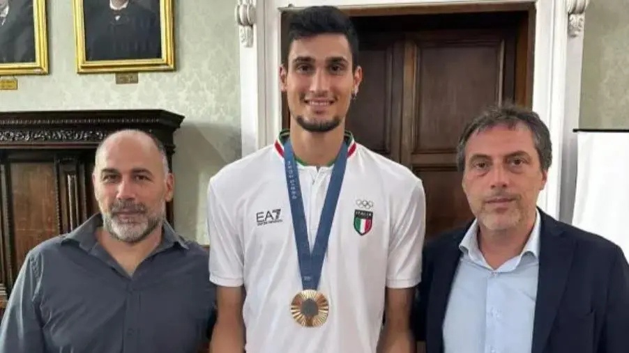 images Catanzaro, Fiorita ha accolto al Comune il campione olimpico Simone Alessio 