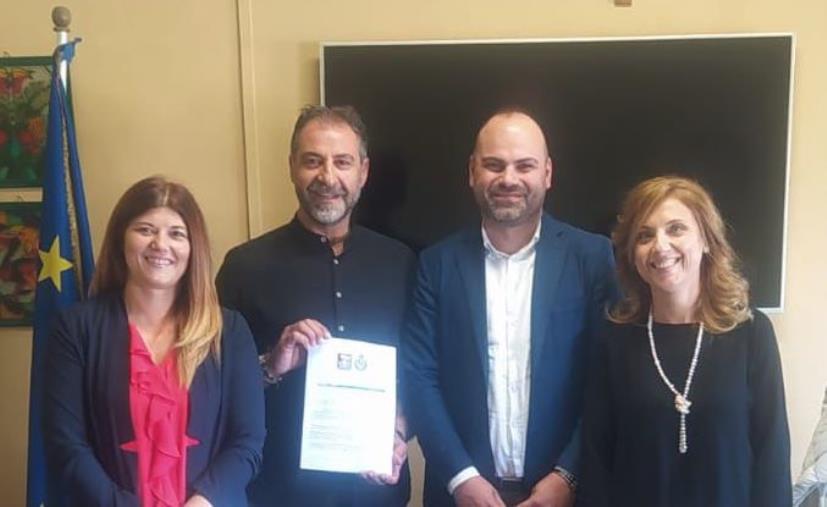 images San Pietro a Maida, educazione civica e linguaggio dei segni nelle scuole con Anget