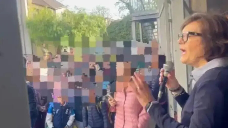 Terminati i lavori al plesso Rodari di Catanzaro, il grazie della dirigente per lo splendido risultato images Terminati i lavori al plesso Rodari di Catanzaro, il grazie della dirigente per lo splendido risultato