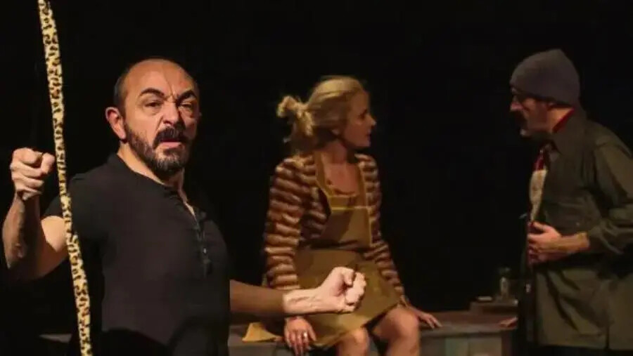 AMA Calabria, appuntamento a teatro con “Spine” a Catanzaro e Lamezia Terme images AMA Calabria, appuntamento a teatro con “Spine” a Catanzaro e Lamezia Terme