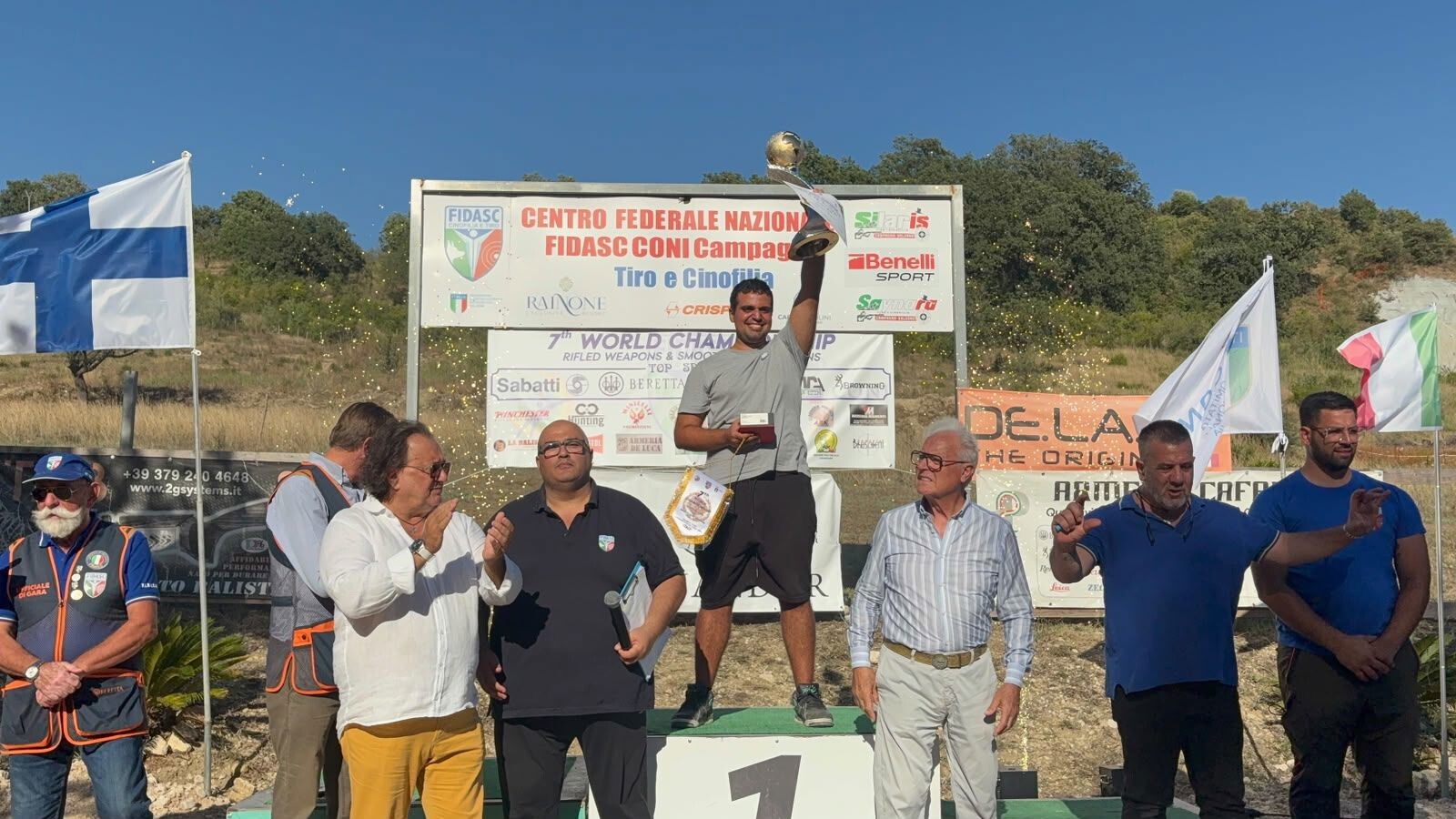 Tiro Mondiale dell’anima liscia e rigata, l'atleta catanzarese Francesco Curcuruto conquista il 'Trofeo Modugno': gli auguri del Coni images Tiro Mondiale dell’anima liscia e rigata, l'atleta catanzarese Francesco Curcuruto conquista il 'Trofeo Modugno': gli auguri del Coni