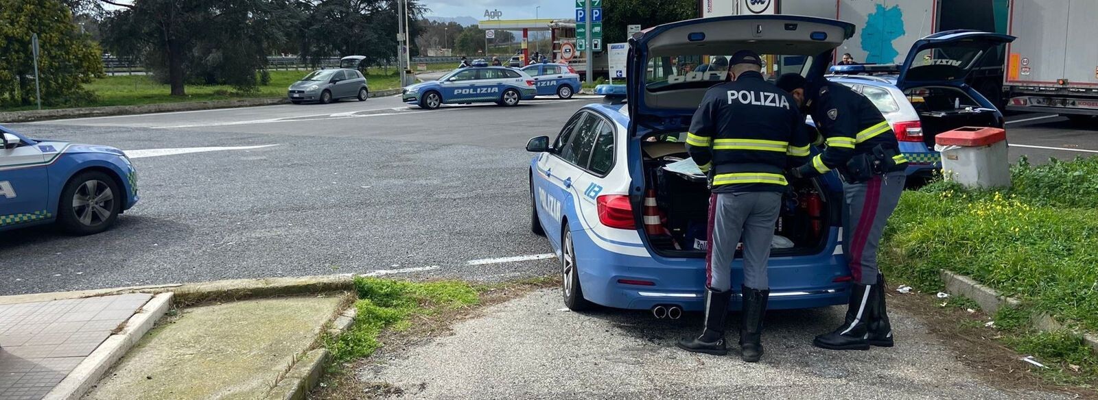 images Camionista ubriaco semina il panico in Autostrada nel Reggino: bloccato e denunciato dalla Polstrada 