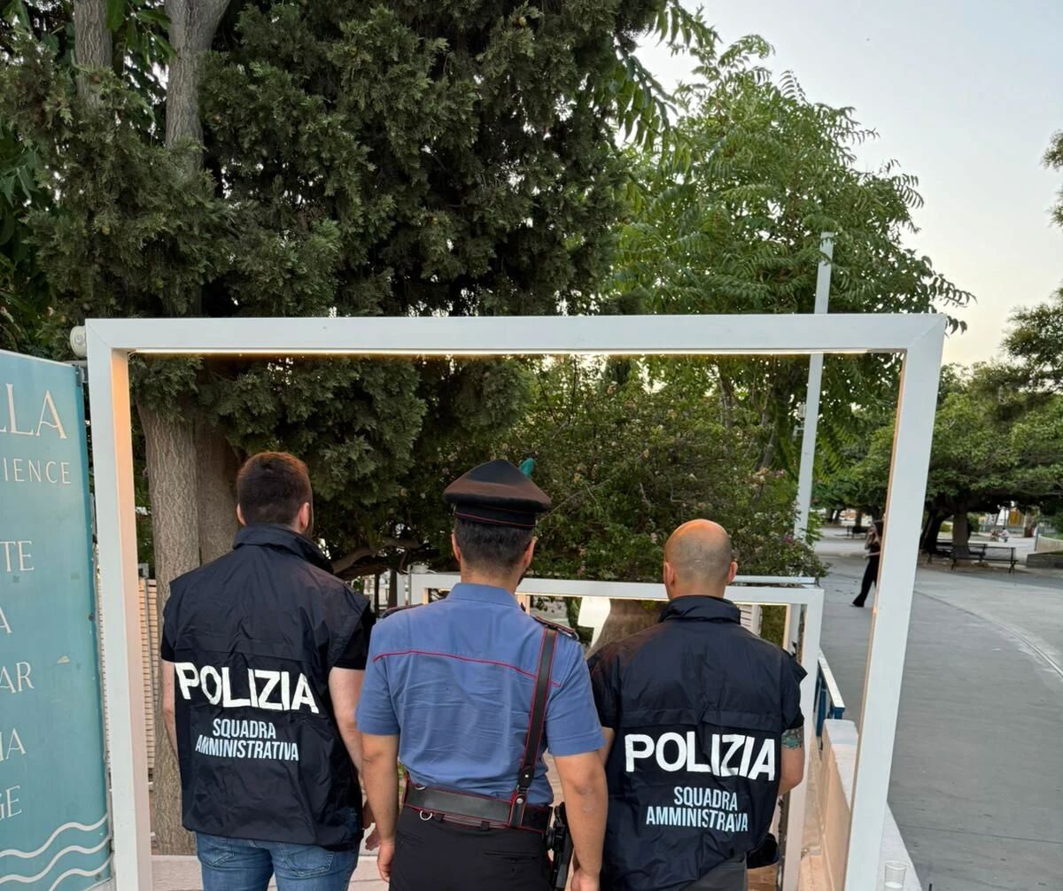 Movida sicura, nuovo controllo in una discoteca di Soverato: somministrava alcolici a minorenni images Movida sicura, nuovo controllo in una discoteca di Soverato: somministrava alcolici a minorenni