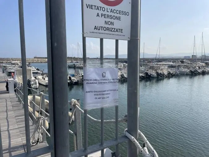 images Porto di Catanzaro, convalidato il sequestro (con facoltà d'uso) dei pontili 