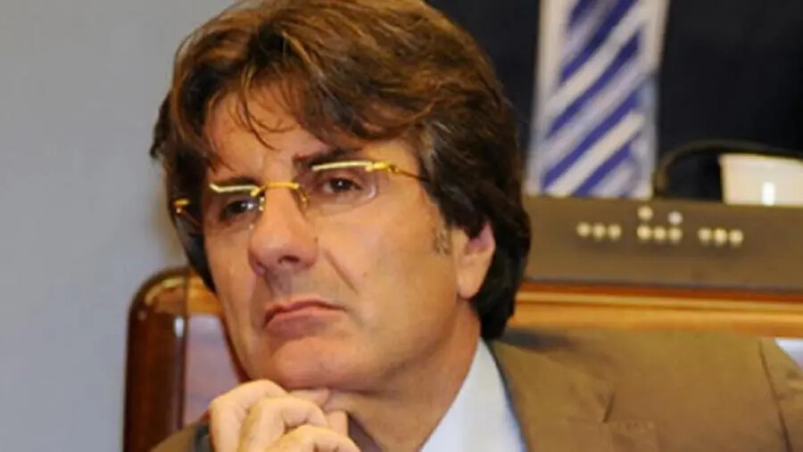 Mancuso rieletto presidente del Consiglio regionale, congratulazioni di Costa (Officine del Sud) images Mancuso rieletto presidente del Consiglio regionale, congratulazioni di Costa (Officine del Sud)