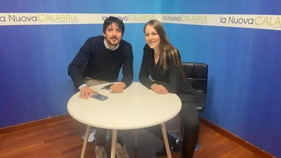 images Speciale Sanremo/day 2: Coppoletta in diretta dall'Ariston, in studio Valentina Mileti 