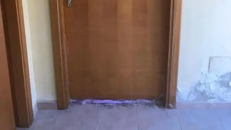 Cimitero di Gagliano, una stanza degli uffici ubicati fuori dal luogo sacro adibita a "ossario" images Cimitero di Gagliano, una stanza degli uffici ubicati fuori dal luogo sacro adibita a "ossario"