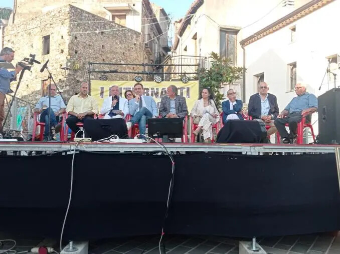 images Zagarise celebra l'arte e la legalità in un trionfo di bellezza e socializzazione al Festival "100 Passi"