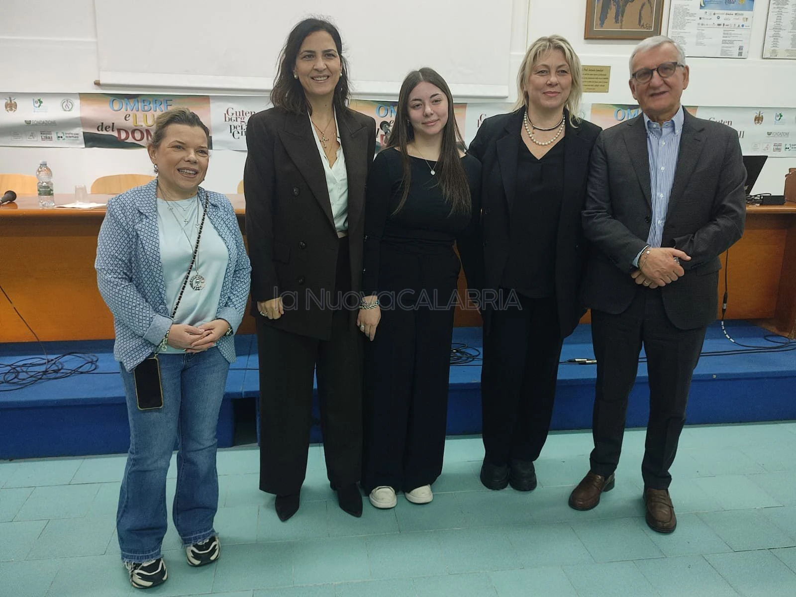 Catanzaro, al "Galluppi" l'assessore regionale Micheli incontra la studentessa rientrata da Dubai
