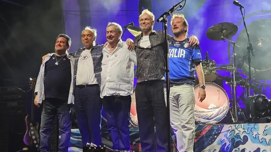 Nick Mason sbanca Roccella con i suoi Saucerful of Secrets images Nick Mason sbanca Roccella con i suoi Saucerful of Secrets