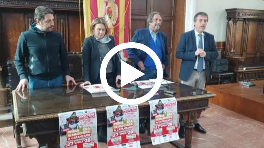 Presentata "Primavera in maschera a Catanzaro": 2 giorni di sfilate tra centro città e lido images Presentata "Primavera in maschera a Catanzaro": 2 giorni di sfilate tra centro città e lido