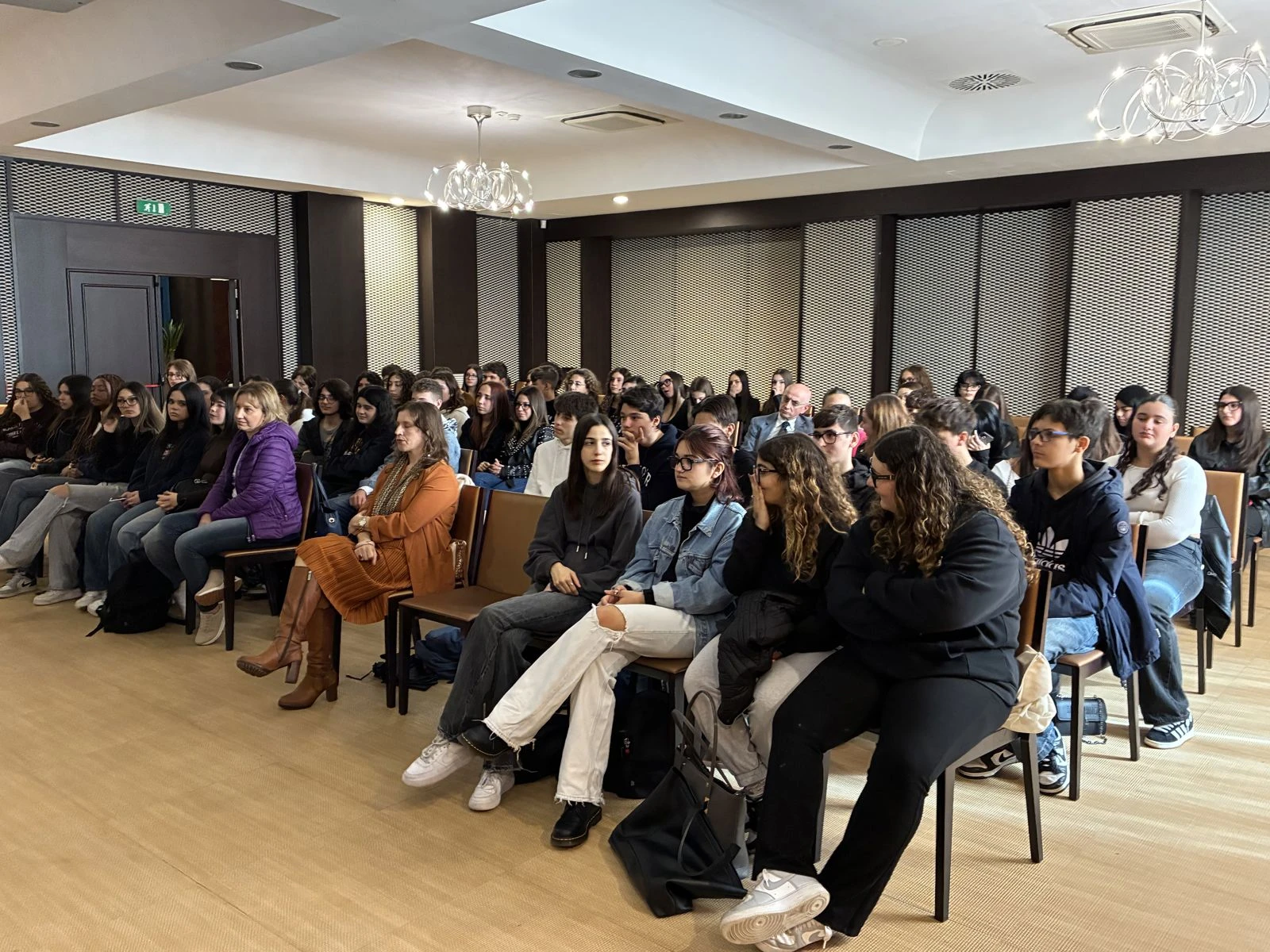 98e103b3-9324-4a60-9f18-edff639d02a0_img_5627.webp 98e103b3-9324-4a60-9f18-edff639d02a0_img_5627.webp