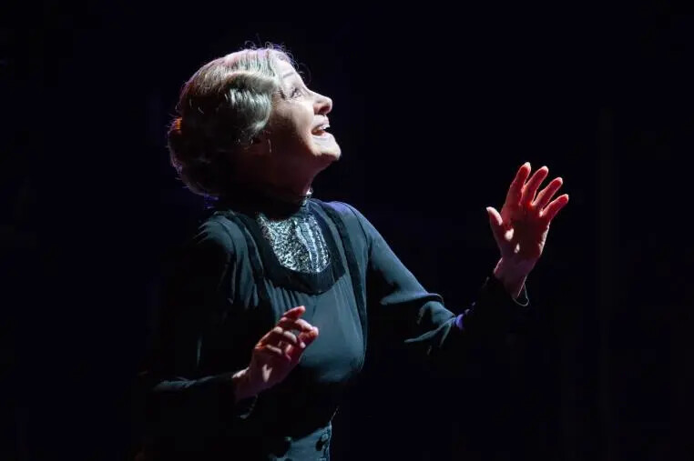 images AMA Calabria, Milena Vukotic e Pino Micol in "Cosi è (se vi pare)" a Lamezia e Catanzaro