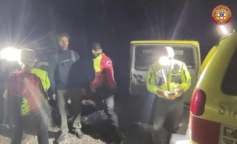 Quattro escursionisti si perdono nel Parco del Pollino, recuperati dal Soccorso Alpino images Quattro escursionisti si perdono nel Parco del Pollino, recuperati dal Soccorso Alpino