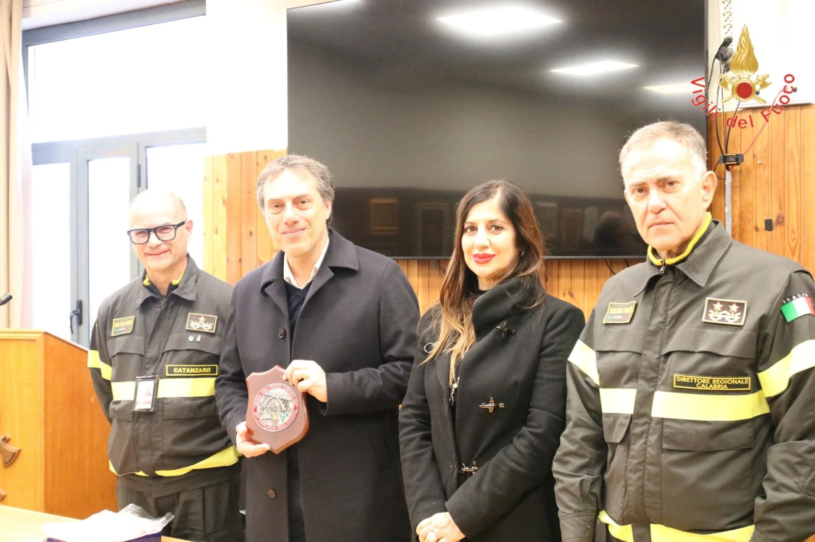 Ciclone Harry a Catanzaro, sindaco e vicensindaca incontrano i vigili del fuoco: "Elogio e profonda gratitudine"