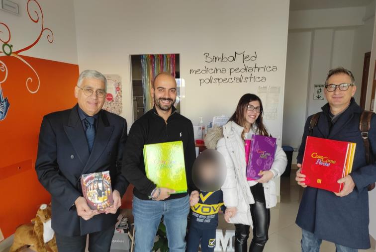 images La B4 Cross Media consegna tre collezioni di enciclopedie al carcere minorile di Catanzaro