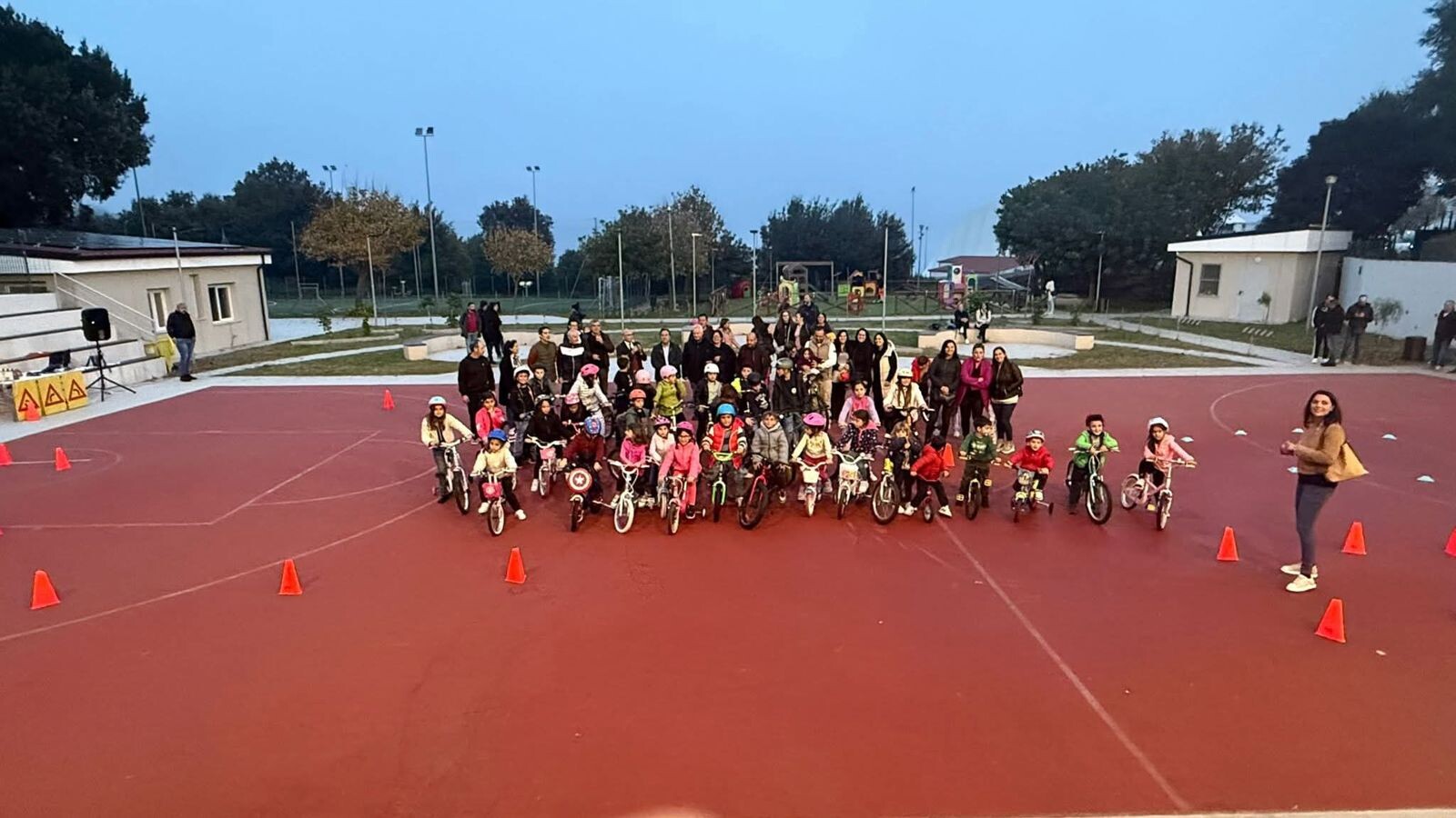 Amaroni, concluso il progetto “Sensi in marcia: Armonia dei percorsi esperienziali in bicicletta” images Amaroni, concluso il progetto “Sensi in marcia: Armonia dei percorsi esperienziali in bicicletta”