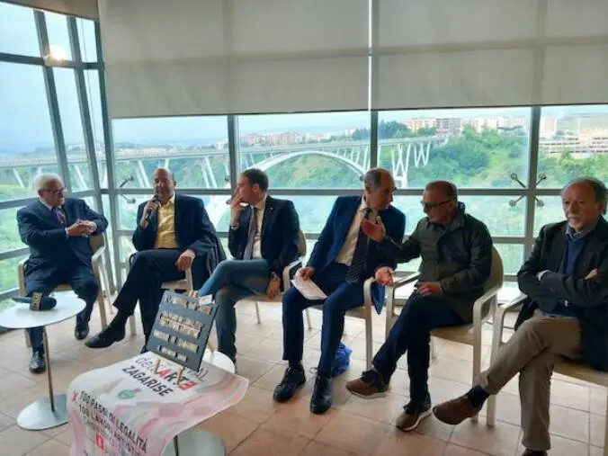 2° Festival dell'Arte a Zagarise, Gallelli: "Dobbiamo far conoscere le bellezze dei nostri borghi interni" images 2° Festival dell'Arte a Zagarise, Gallelli: "Dobbiamo far conoscere le bellezze dei nostri borghi interni"