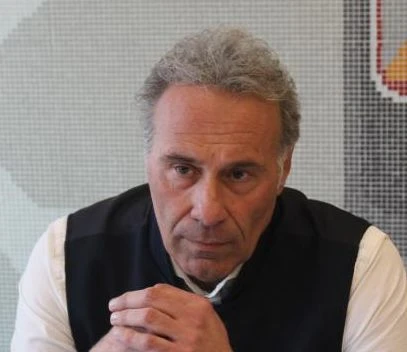 Carte svuotate con sms e falsi operatori, il giudice di pace di Catanzaro condanna Postepay a rimborsare  